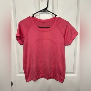 Lululemon Swiftly Tech Short-Sleeve Shirt 2.0.